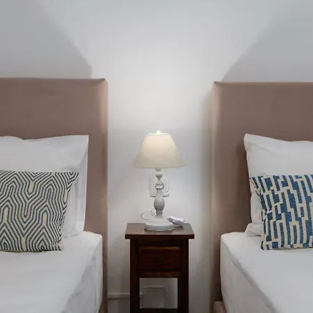 Chrisanthi Elegant Villa *